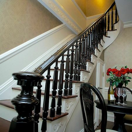 Guest House At Norwalk Inn Экстерьер фото